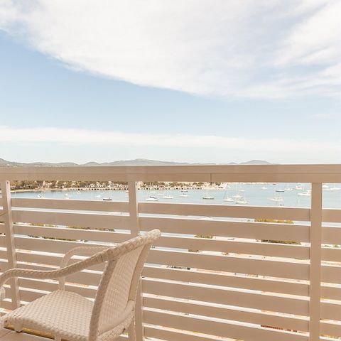 CAMERA 2 persone - Camera d'albergo superiore C3S