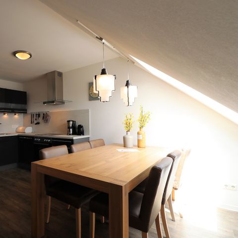 Appartement 6 personen - sfeervol penthouse direct aan de skipiste