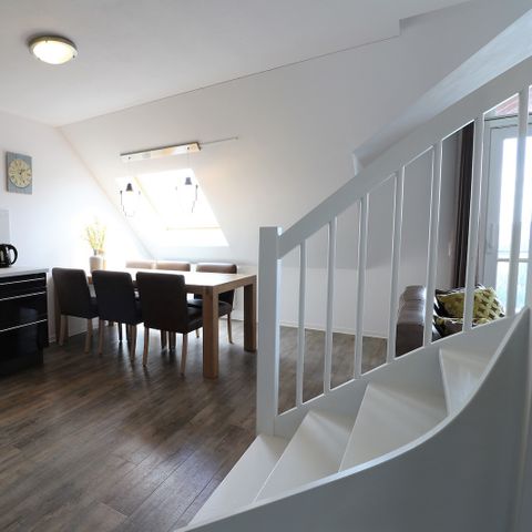 APPARTAMENTO 6 persone - attrattivo attico vicino alla pista da sci