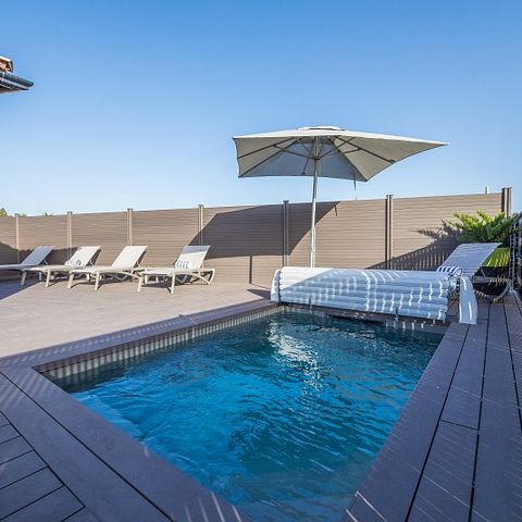 Villa 4 persons - - 2 bedrooms - Air conditioned - 4m private pool - Garden