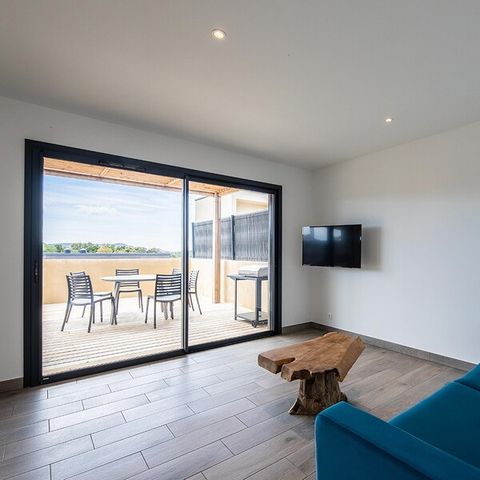 APARTMENT 6 people - - 2 bedrooms - Air conditioned - Terrace