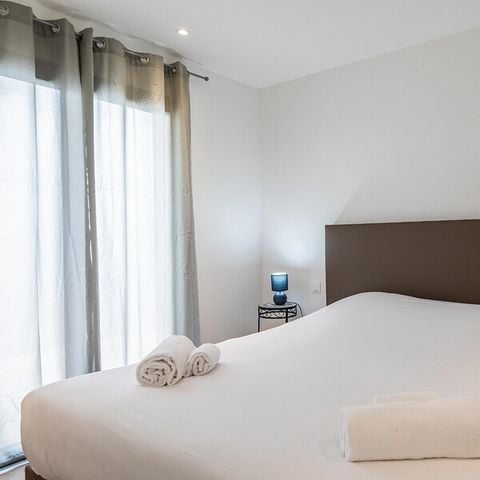 APPARTEMENT 6 personnes - 2 chambres - Climatisation - Terrasse