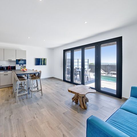 FERIENHAUS 8 Personen - - 4 Schlafzimmer - Klimaanlage - 4m privater Swimmingpool - Terrasse