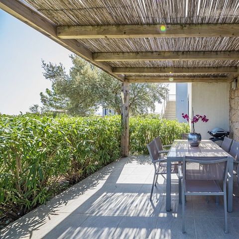 APARTMENT 6 people - - 6 people - 2 bedrooms - Air conditioned - Terrace