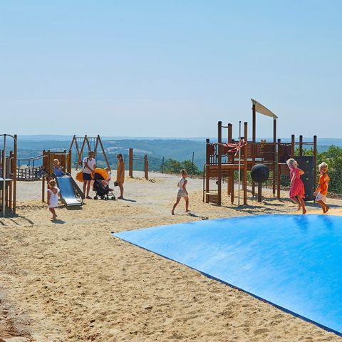 VILLA 8 persone - Villa 6p. 2 bagni. piscina superiore