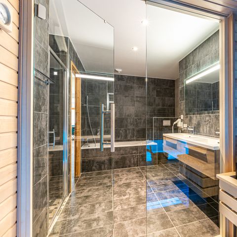 APPARTEMENT 8 personen - App. 8p. sauna