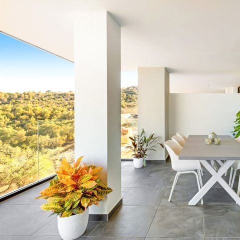 APARTEMENTO 4 personas - con vistas a la montaña y al mar