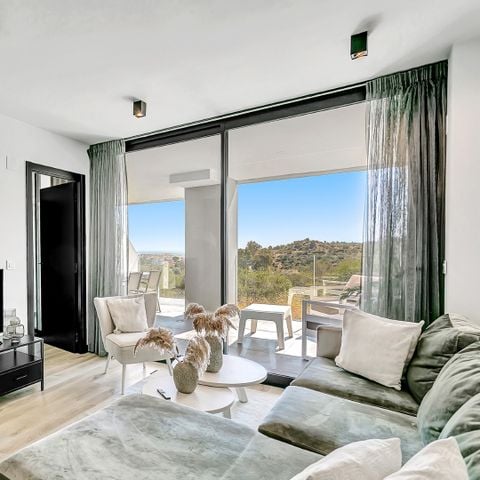 Wohnung 4 personen - mit Bergblick und Meerblick
