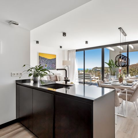 Apartement 8 Personen - mit Meerblick, Dachterrasse und Jacuzzi