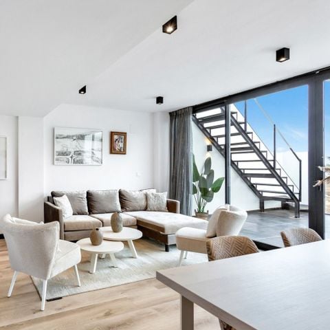 APPARTAMENTO 8 persone - con vista sul mare, roofterrace e vasca idromassaggio