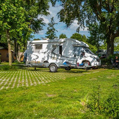 Stellplatz - Wohnmobilstellplatz „Comfort“ am Wasser