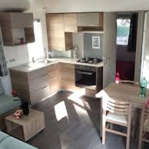 Stacaravan 6 personen - Elegansia - Ontbijt + beddengoed inbegrepen + 2 volwassene en 2 kind funpasses inbegrepen