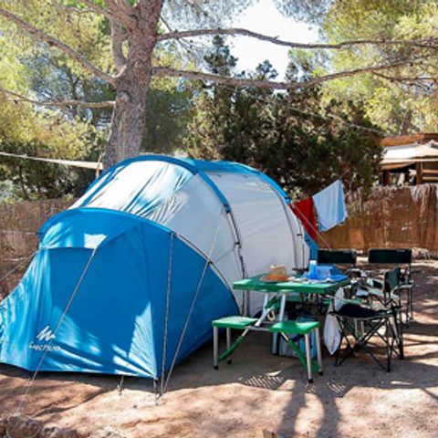 Kampeerplaats - Blauw - grote tent - 35m2
