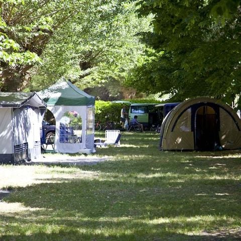 PIAZZOLA - A - tenda o roulotte