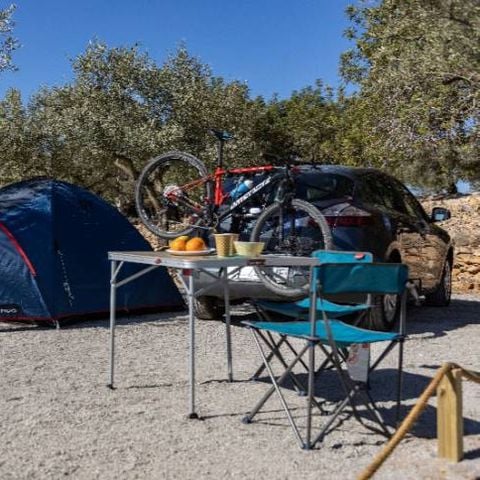 EMPLACEMENT - Parcela Basic