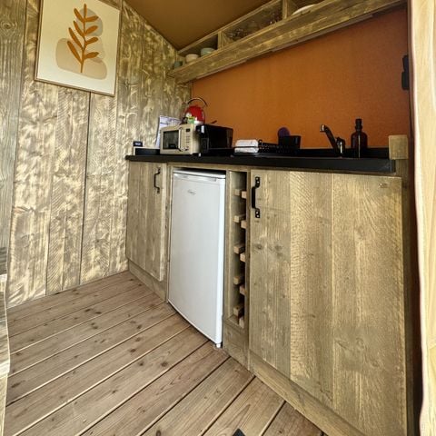 UNUSUAL ACCOMMODATION 4 people - Safari Lodge tent (21 m2 - 2 bdrms)