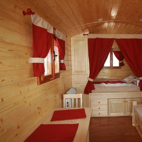 UNIEKE ACCOMMODATIE 4 personen - Roulotte (16 m² - 2 volwassenen + 2 kinderen tot 12 jaar)