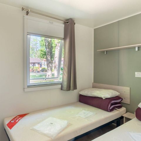 STACARAVAN 6 personen - Stam - 2 slaapkamers - 30 m² - klein terras