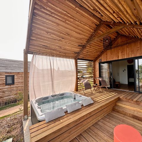 CHALET 5 people - 2 bedroom lodge and spa - Bohemia