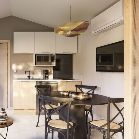 ALBERGUE 4 personas - Lodge Ethnique (sin spa) 1 dormitorio + sofá cama salón