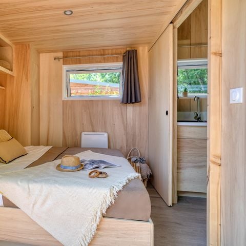 Accommodation 4 persons - Tiny House 2 bedrooms + Slow Box with river view sleeps 4