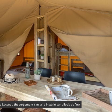 Canvas and wooden tent 5 persons - Lodge Nature sur pilotis 5 pers.