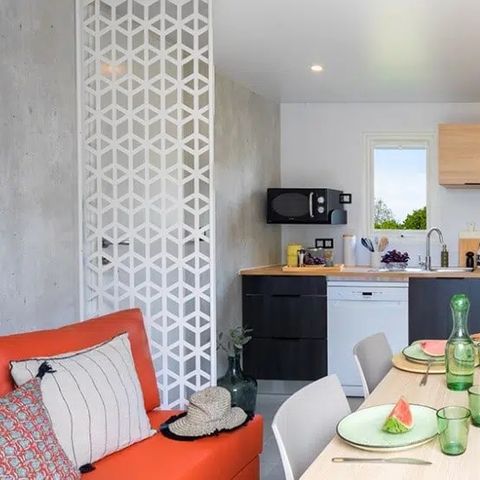 BUNGALOW 4 personnes - PREMIUM "PLUS" 2 ch 2 SDB 4 pers 