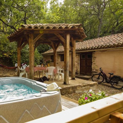 LANDHAUS 2 Personen - Ferienhaus Roussilon 2p mit eigenem Spa