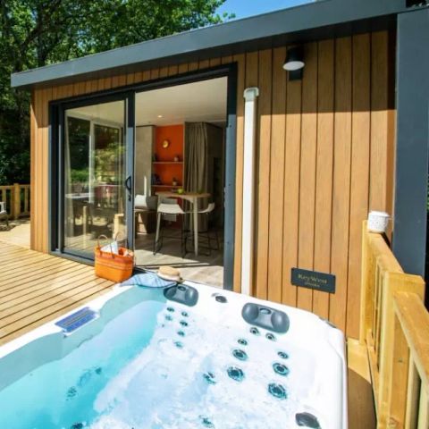 BUNGALOW 2 personnes - Cottage Evasion 2 Pièces Climatisé Spa Privatif