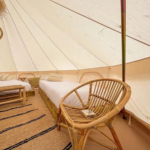 TENDA IN TELA E LEGNO 4 persone - Famiglia Marfil (1R 4P)