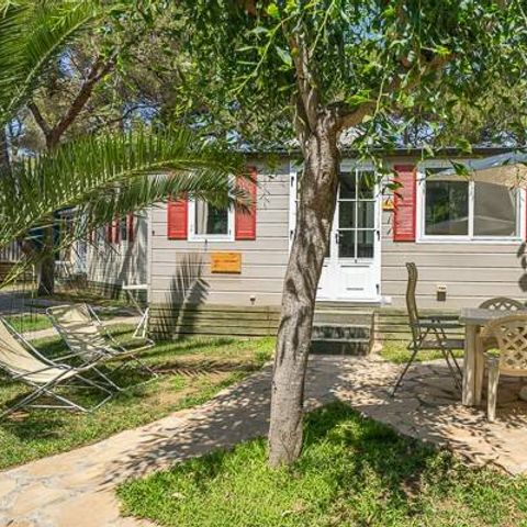BUNGALOW 6 personnes - Mobil-home | Comfort | 3 Ch. | 4/6 Pers. | Terrasse simple | Clim.