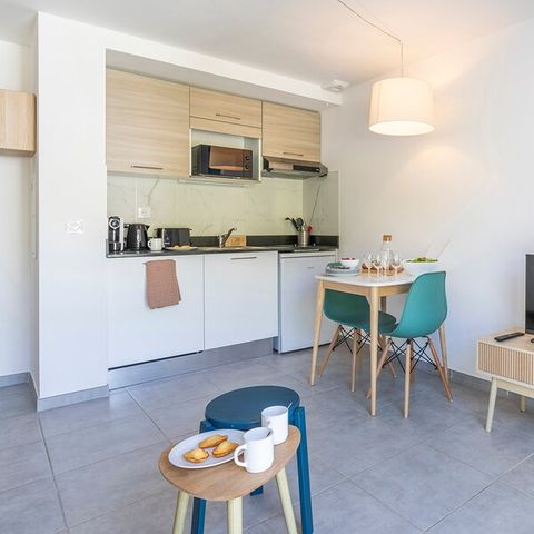 ESTUDIO 2 personas - Estudio