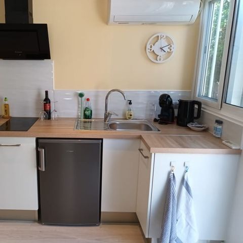 CHALET 4 personnes - 4 personnes gris