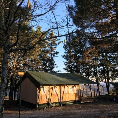 TENDA IN TELA E LEGNO 6 persone - Safari (con servizi igienici)