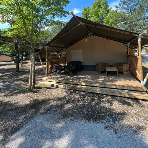 CANVAS AND WOOD TENT 6 people - Safari (with sanitary facilities)