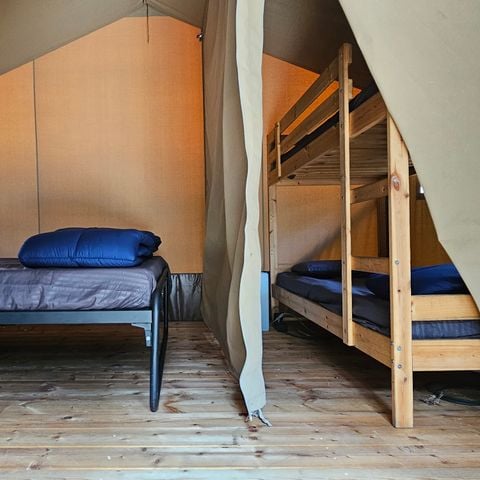 TENTE TOILE ET BOIS 4 personnes