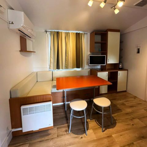 Stacaravan 4 personen - Stacaravan 3 Kamers 4 Personen Airconditioning + TV 24m ² (24m ²)