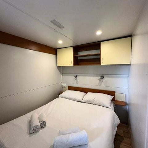 MOBILHOME 4 personas - Mobil Home 3 Piezas 4 Personas Aire Acondicionado + TV 32m ² (32m ²)