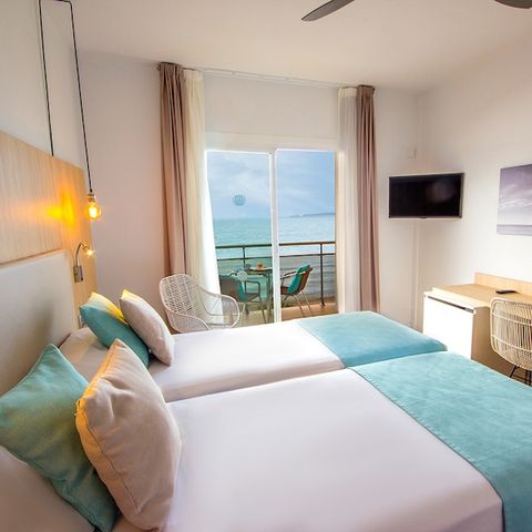 Bedroom 2 persons - Hotel room Standard ocean view C2M