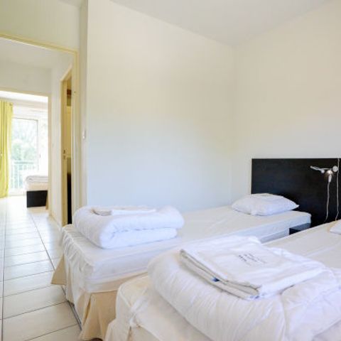 APARTMENT 5 people - 5-PERSON FLAT