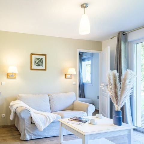 APARTMENT 6 people - Sleeps 6 – 2 bedrooms + 1 sleeping area – Terrace or balcony