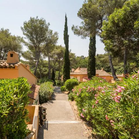 Pierre & Vacances Maeva Le Domaine de Garlande - Camping Var - Image N°6