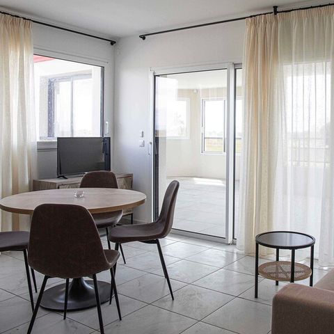 Apartment 4 persons - Flat for 4 people-1 bedroom-Terrace/Large loggia-Water view/Golf