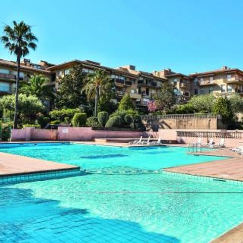 Pierre & Vacances Residence Amandine - Camping Var