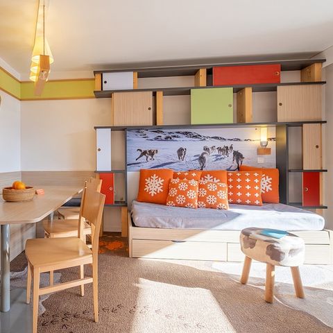 Piso 7 personas - Piso 7 plazas - 1 habitación + 1 rincón noche - Vista despejada a la montaña
