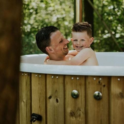 Lodge 5 personen - Happy Bee Lodge met Hottub | 5 personen