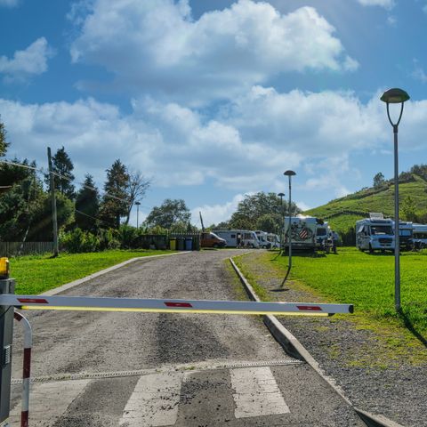 Kampeerplaats - Parkeerplaats voor campers (tenten niet toegestaan)