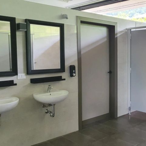 Pitch - Pitch Lake View