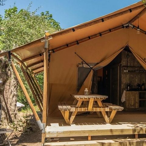 Tente en toile et en bois 5 personnes - Tente Safari Confort Jacuzzi