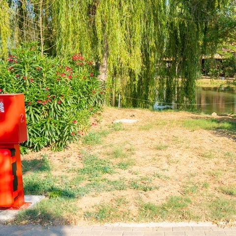 EMPLACEMENT - Pitch Standard Laguna